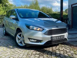 Silber Gebraucht 2016 Ford Focus Business Edition Kombi | 8.290 € (Guter Preis)