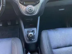 Grau Gebraucht 2011 Hyundai ix20 Comfort Van / Kleinbus | 5.200 € (Fairer Preis)