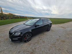 Schwarz Gebraucht 2018 Skoda Octavia RS Kombi | 17.500 € (Fairer Preis)