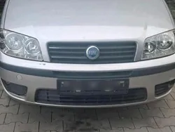 Silber Gebraucht 2005 Fiat Punto Kleinwagen | 800 € (Guter Preis)