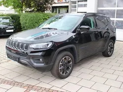 Black clear coat Gebraucht 2022 Jeep Compass Trailhawk SUV | 22.900 € (Superpreis)