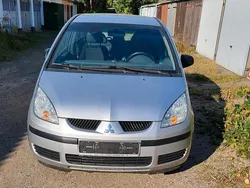 Silber Gebraucht 2005 Mitsubishi Colt Kleinwagen | 1.900 €