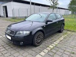 Schwarz Gebraucht 2003 Audi A3 Attraction Limousine | 1.600 € (Fairer Preis)