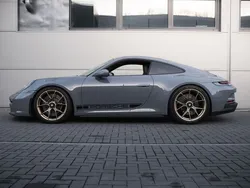 Grau Gebraucht 2024 Porsche 992 | 199.900 € (Superpreis)