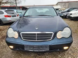 Schwarz Gebraucht 2002 Mercedes C180 Limousine | 2.590 € (Guter Preis)