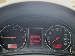 Grau Gebraucht 2001 Audi A4 Kombi | 1.199 € (Teuer)