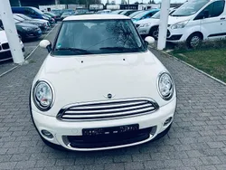 Weiß Gebraucht 2011 Mini ONE Kleinwagen | 6.000 € (Fairer Preis)