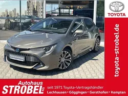 Manganbronze metallic Gebraucht 2021 Toyota Corolla Team Limousine | 19.380 € (Guter Preis)