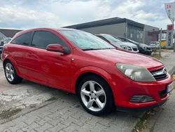 Rot Gebraucht 2006 Opel Astra GTC Sport Coupé | 1.890 € (Guter Preis)