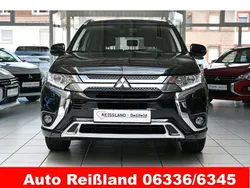 Schwarz Gebraucht 2020 Mitsubishi Outlander P-HEV SUV | 20.990 € (Fairer Preis)