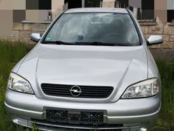 Silber Gebraucht 2000 Opel Astra Limousine | 1.000 € (Guter Preis)