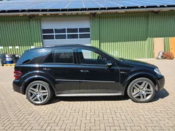Schwarz Gebraucht 2006 Mercedes ML63 AMG AMG SUV | 21.980 € (Guter Preis)
