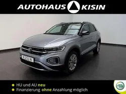Pyritsilber metallic Gebraucht 2024 VW T-Roc Style SUV | 28.299 € (Guter Preis)