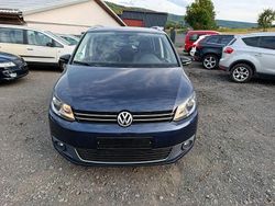 Blau Gebraucht 2012 VW Touran Style Van / Kleinbus | 8.400 € (Fairer Preis)