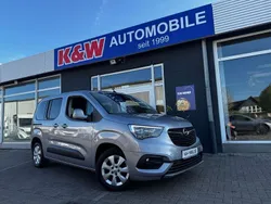 Grau Gebraucht 2021 Opel Combo Life Elegance Van / Kleinbus | 23.990 € (Fairer Preis)