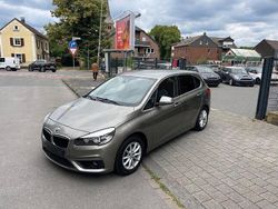 Silber Gebraucht 2015 BMW 218 Active Tourer Van / Kleinbus | 8.999 € (Guter Preis)