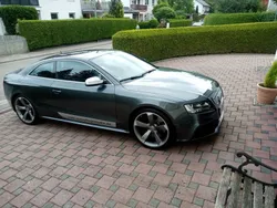 Grau Gebraucht 2010 Audi RS5 Sport Coupé | 25.895 € (Fairer Preis)