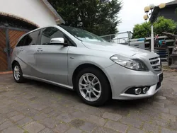 Silber Gebraucht 2011 Mercedes B200 Van / Kleinbus | 7.990 € (Fairer Preis)
