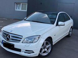 Weiß Gebraucht 2010 Mercedes C200 Limousine | 11.900 € (Teuer)