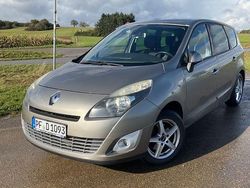 Beige Gebraucht 2011 Renault Scénic III Luxe Van / Kleinbus | 4.200 € (Guter Preis)