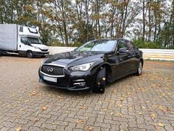 Schwarz Gebraucht 2014 Infiniti Q50 Limousine | 7.600 €