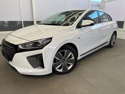 Weiß Gebraucht 2017 Hyundai Ioniq Premium Limousine | 14.990 € (Fairer Preis)