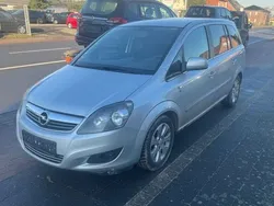 Grau Gebraucht 2009 Opel Zafira Innovation Van / Kleinbus | 2.950 € (Guter Preis)