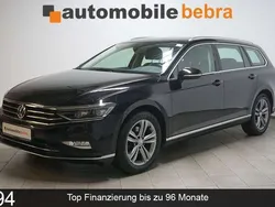 Deep black Gebraucht 2020 VW Passat Elegance Kombi | 25.990 € (Guter Preis)