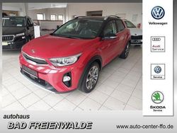Rot Gebraucht 2019 Kia Stonic Spirit SUV | 13.950 € (Etwas zu teuer)