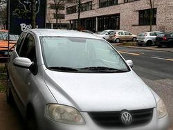 Grau Gebraucht 2006 VW Fox Kleinwagen | 1.750 €