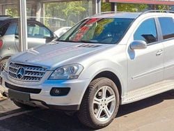 Silber Gebraucht 2007 Mercedes ML320 SUV | 9.900 € (Etwas zu teuer)