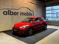 Rot Gebraucht 2018 Hyundai i20 Trend Limousine | 9.900 € (Fairer Preis)
