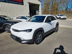 Weiß Gebraucht 2021 Mazda MX30 Touring SUV | 12.990 € (Superpreis)