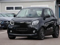Schwarz Gebraucht 2024 Smart ForTwo Electric Drive Exclusive Coupé | 17.490 € (Etwas zu teuer)