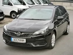 Schwarz Gebraucht 2022 Opel Astra Edition Kombi | 10.900 € (Guter Preis)