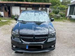 Schwarz Gebraucht 2015 Dodge Grand Caravan Van / Kleinbus | 15.500 € (Fairer Preis)