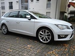 Weiß Gebraucht 2016 Seat Leon ST FR Kombi | 11.500 € (Fairer Preis)
