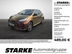 Silber Gebraucht 2023 Toyota Yaris Hybrid Sport Limousine | 28.550 €