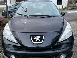 Schwarz Gebraucht 2009 Peugeot 207 Kleinwagen | 750 € (Superpreis)