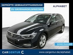 Deep black perleffekt Gebraucht 2021 VW Passat Elegance Kombi | 20.607 € (Superpreis)