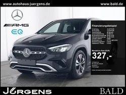 Kosmosschwarz metallic Gebraucht 2023 Mercedes GLA180 Progressive SUV | 34.310 € (Guter Preis)