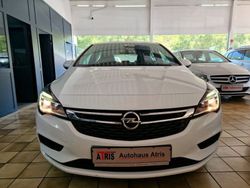 Weiß Gebraucht 2019 Opel Astra Edition Limousine | 9.800 € (Guter Preis)