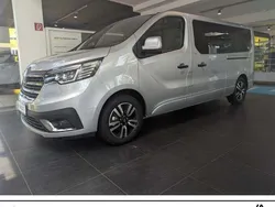 Kometengrau metallic Neu 2024 Renault Trafic Signature Van | 62.998 €