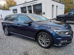 Blau Gebraucht 2019 VW Passat Highline Kombi | 19.990 € (Fairer Preis)
