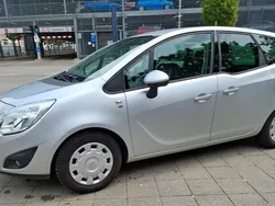 Silber Gebraucht 2012 Opel Meriva Van / Kleinbus | 5.250 € (Fairer Preis)