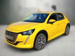 Gelb metallic Gebraucht 2020 Peugeot e-208 Active Kleinwagen | 15.180 € (Fairer Preis)