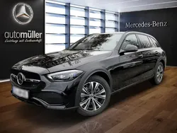 Obsidianschwarz Gebraucht 2022 Mercedes C200 Premium Kombi | 45.910 €