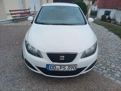 Weiß Gebraucht 2010 Seat Ibiza SC Style Kleinwagen | 3.599 € (Fairer Preis)
