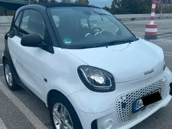 Weiß Gebraucht 2020 Smart ForTwo Electric Drive Coupé | 8.000 € (Fairer Preis)