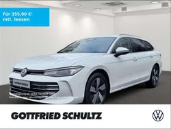 Weiß Gebraucht 2024 VW Passat Business Kombi | 29.950 € (Guter Preis)